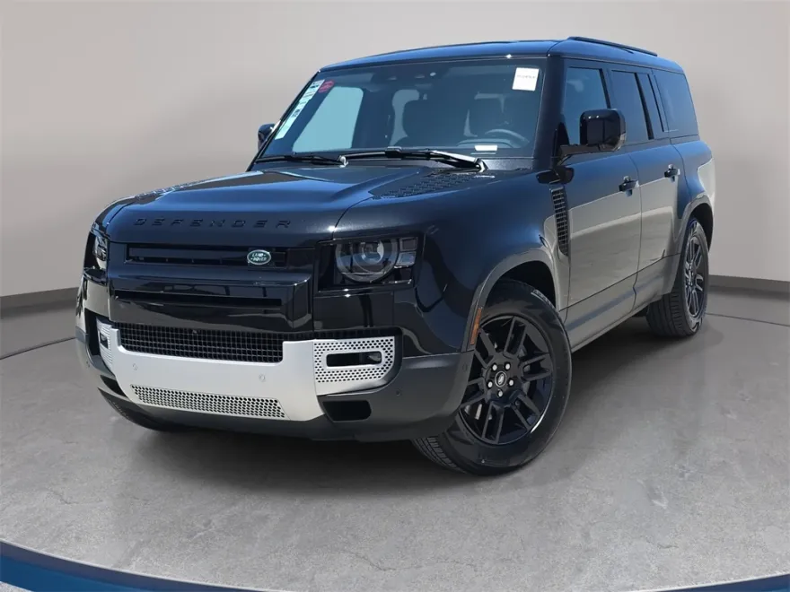 2025 Land Rover Defender 130 S photo 1