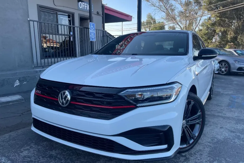 2019 Volkswagen Jetta Anniversary Edition photo 1