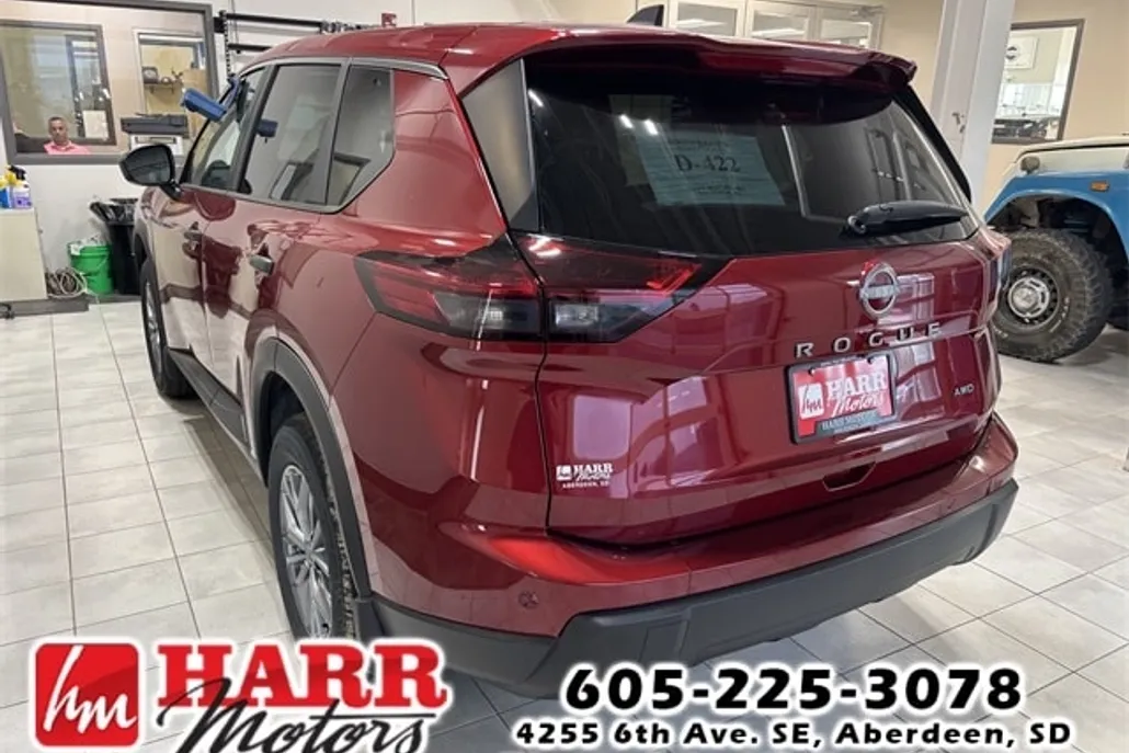 2025 Nissan Rogue S AWD photo 1