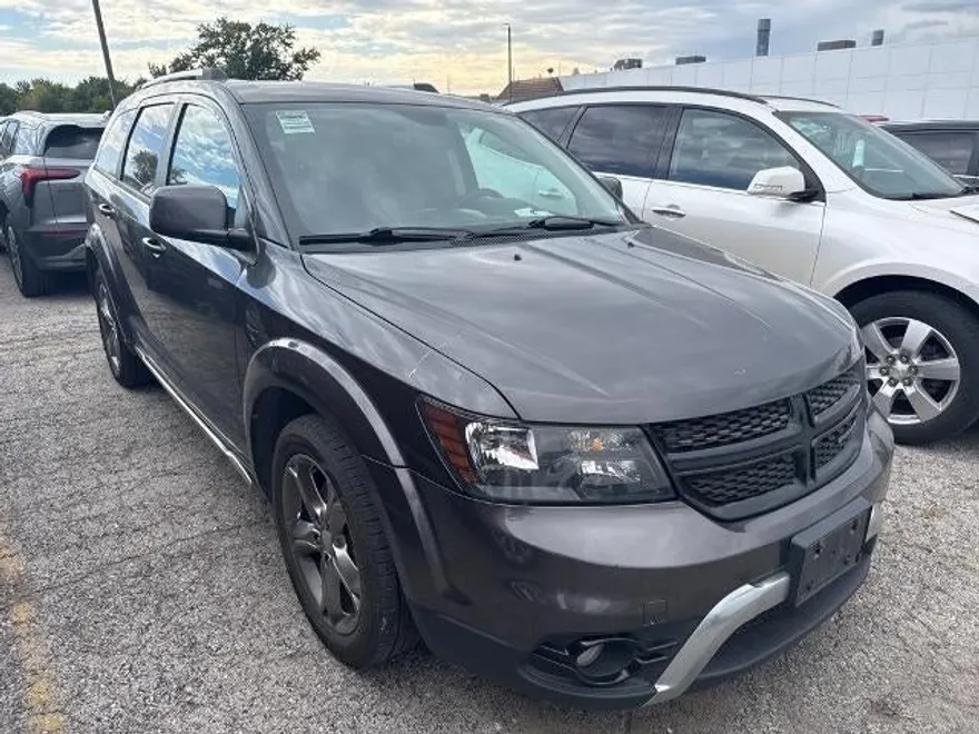 2017 Dodge Journey Crossroad photo 1