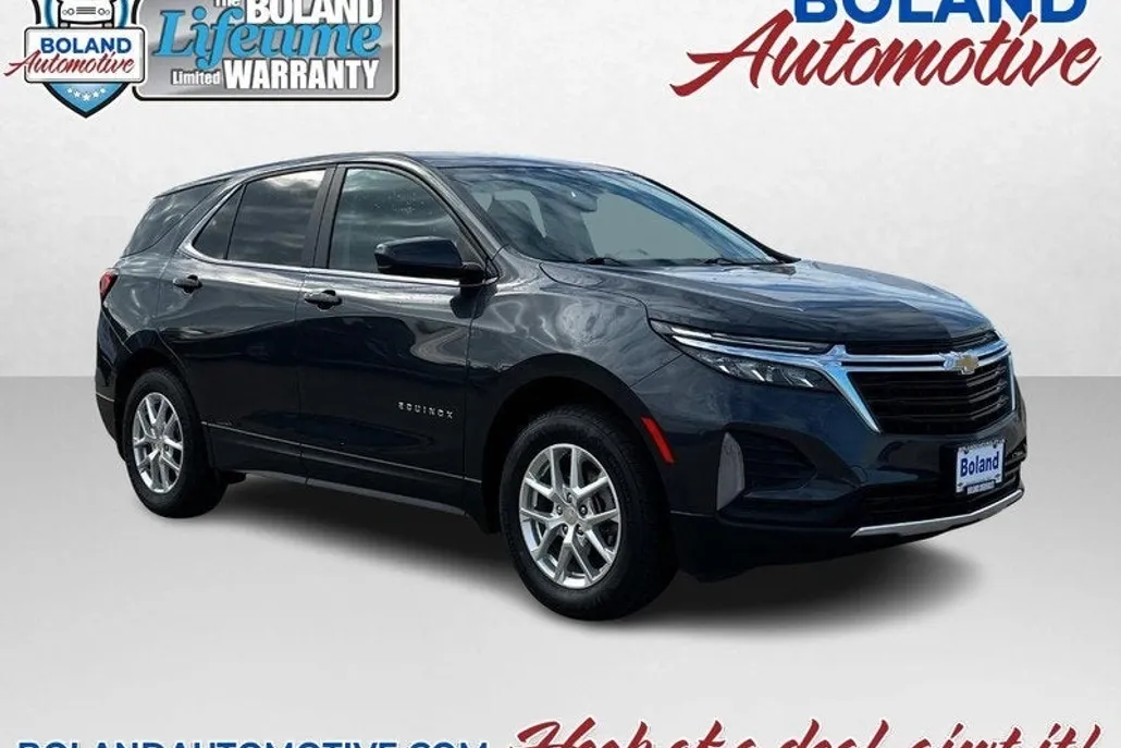 2023 Chevrolet Equinox LT photo 1