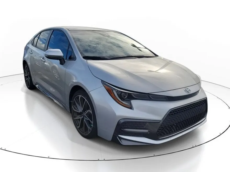 2022 Toyota Corolla SE photo 1