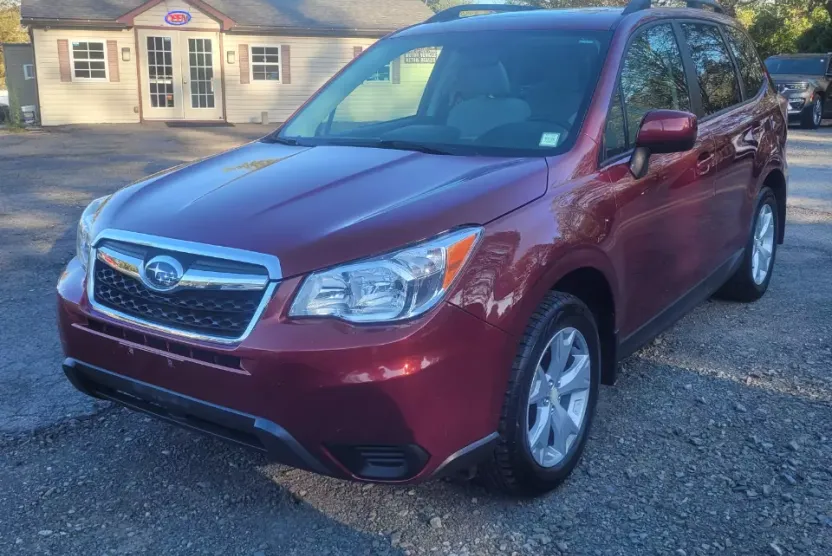 2016 Subaru Forester 2.5i Premium photo 1