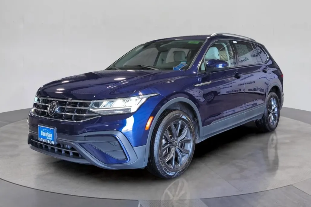 2022 Volkswagen Tiguan SE photo 1