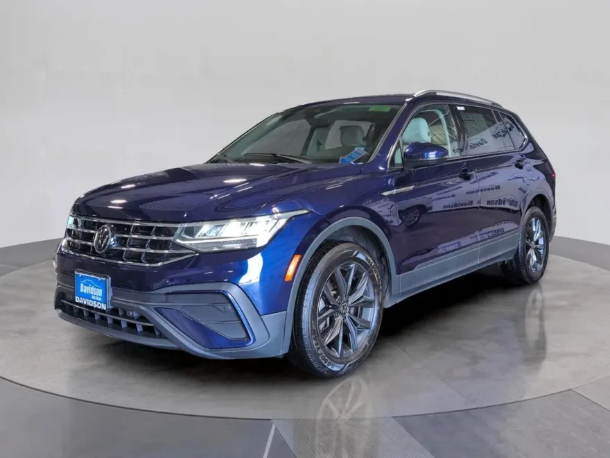 2022 Volkswagen Tiguan SE photo 1