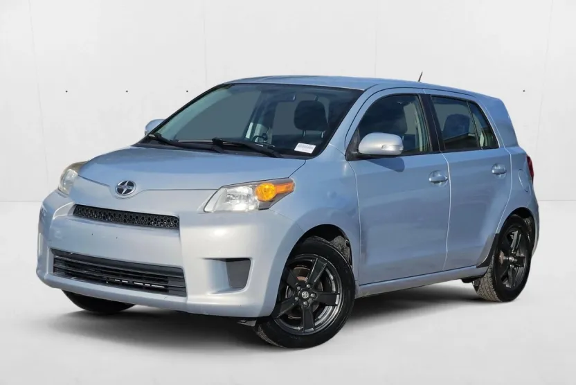 2013 Scion xD Base photo 1