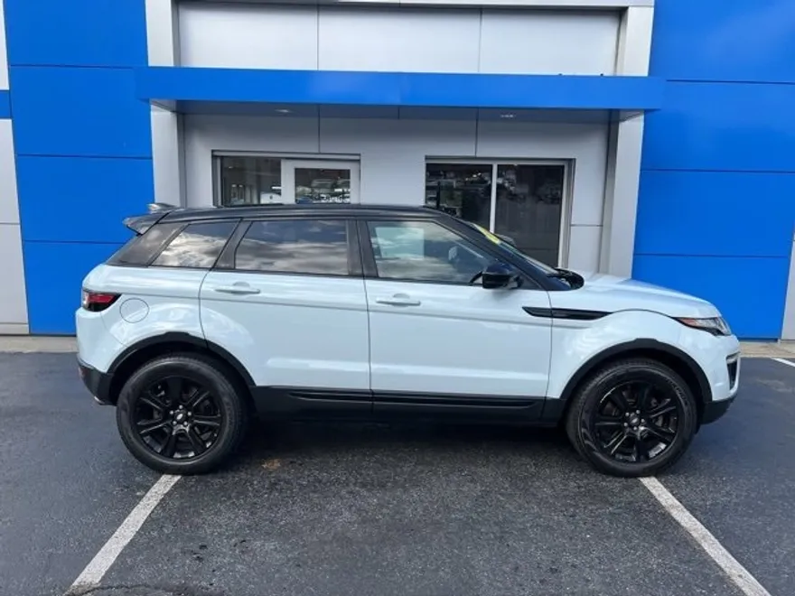 2017 Land Rover Range Rover Evoque SE Premium photo 1