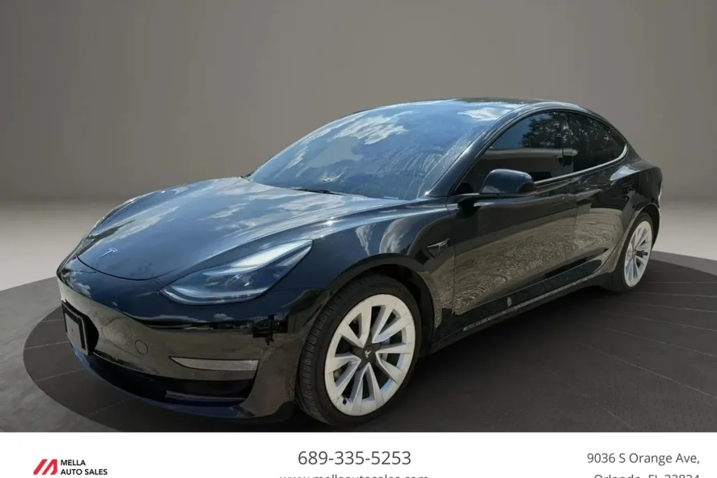 2022 Tesla Model 3 Long Range photo 1