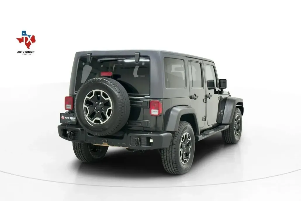2016 Jeep Wrangler Unlimited Sport photo 1