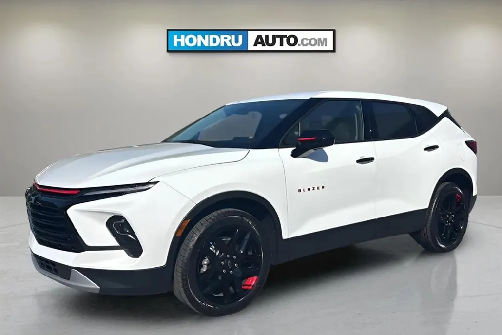 2024 Chevrolet Blazer 2LT photo 1
