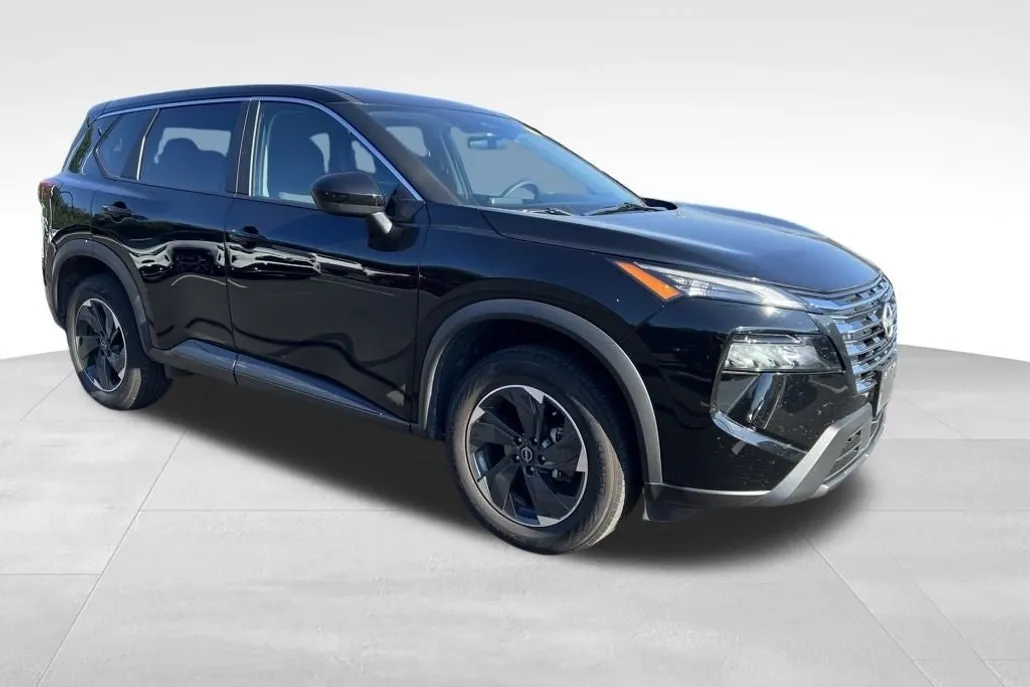 2024 Nissan Rogue SV photo 1