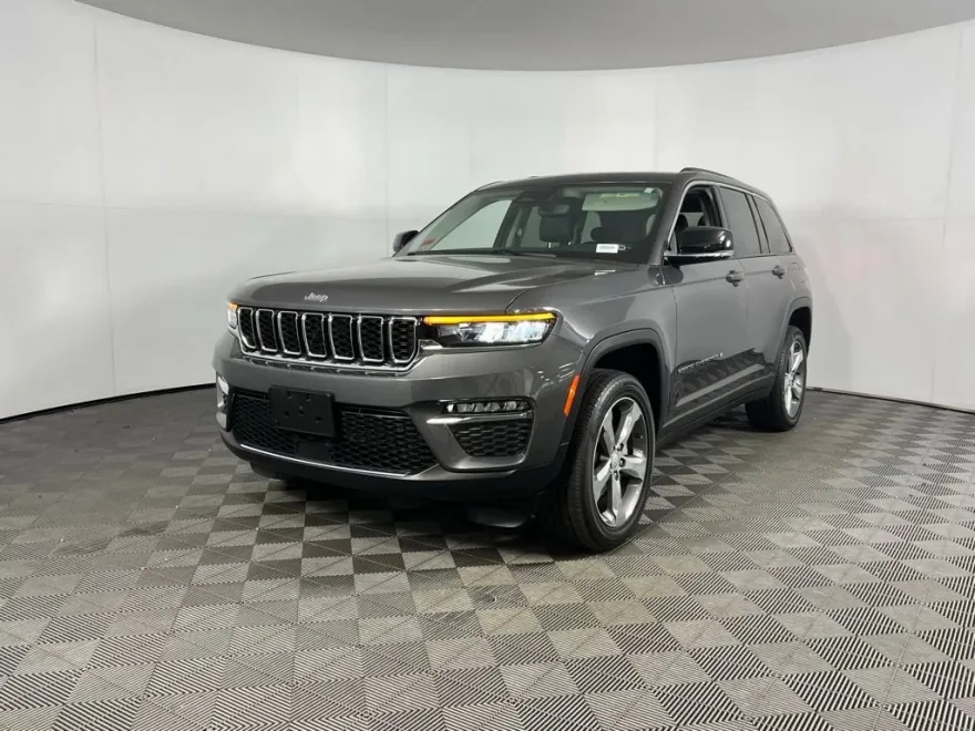 2022 Jeep Grand Cherokee Limited photo 1
