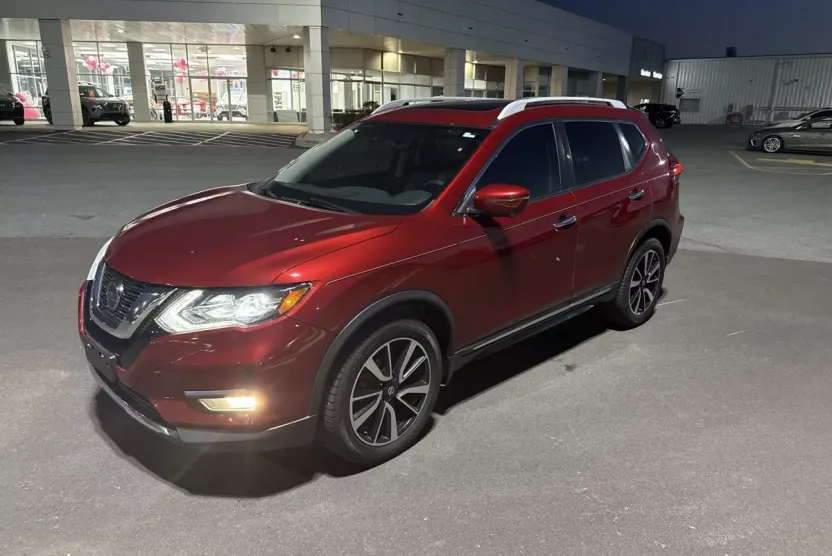 2019 Nissan Rogue SL photo 1