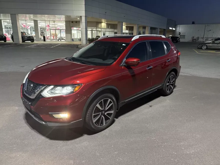 2019 Nissan Rogue SL photo 1