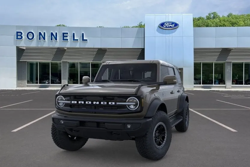 2025 Ford Bronco Outer Banks photo 1