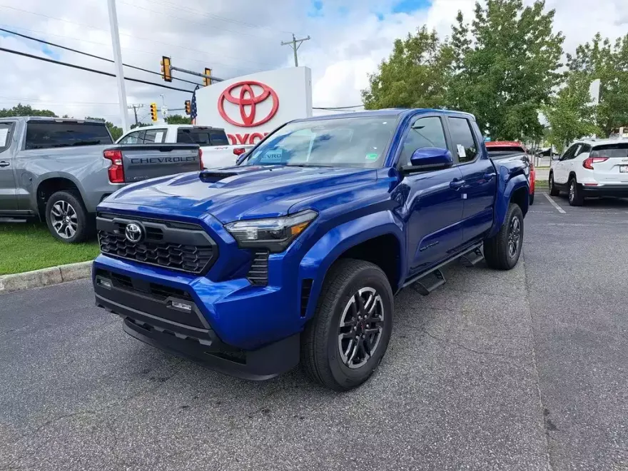 2025 Toyota Tacoma TRD Sport Double Cab photo 1