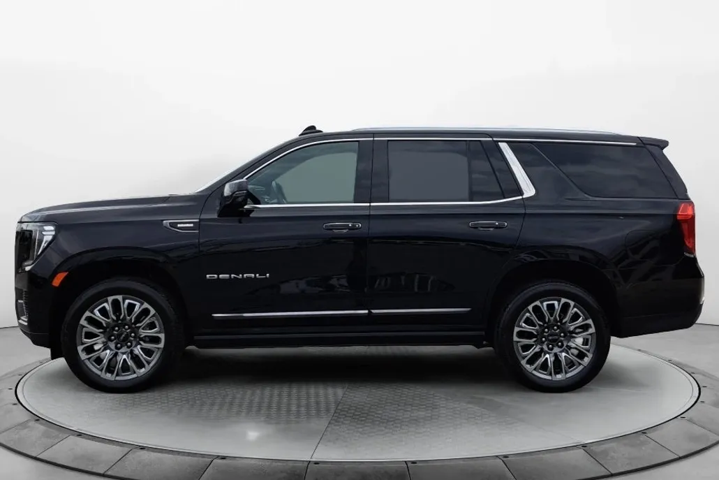 2024 Gmc Yukon Denali Ultimate photo 1