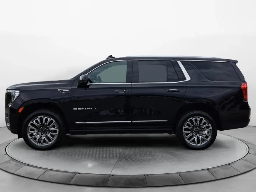 2024 Gmc Yukon Denali Ultimate photo 1
