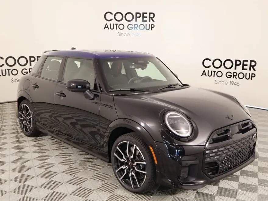 2025 Mini Cooper 4 Door Hardtop S photo 1