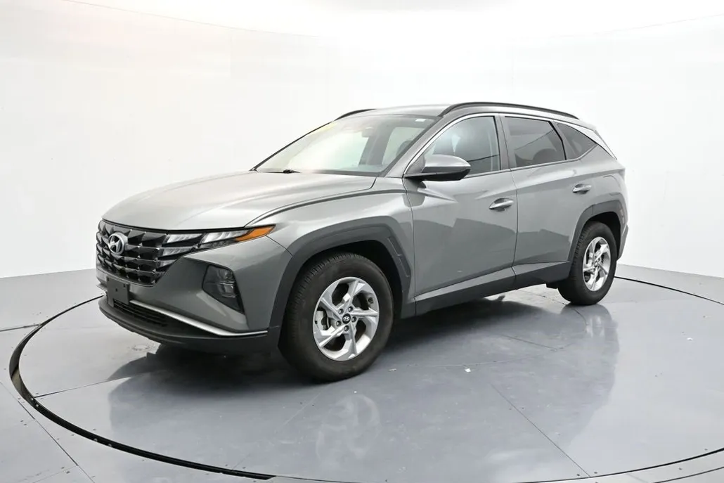 2024 Hyundai Tucson SEL photo 1