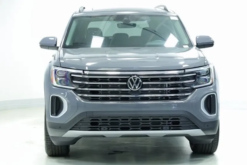 2025 Volkswagen Atlas SE Technology photo 1