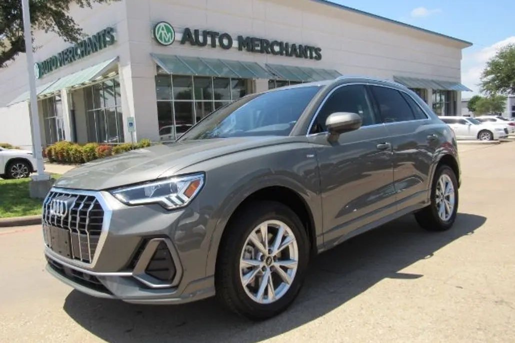 2024 Audi Q3 Premium 45 TFSI S line photo 1