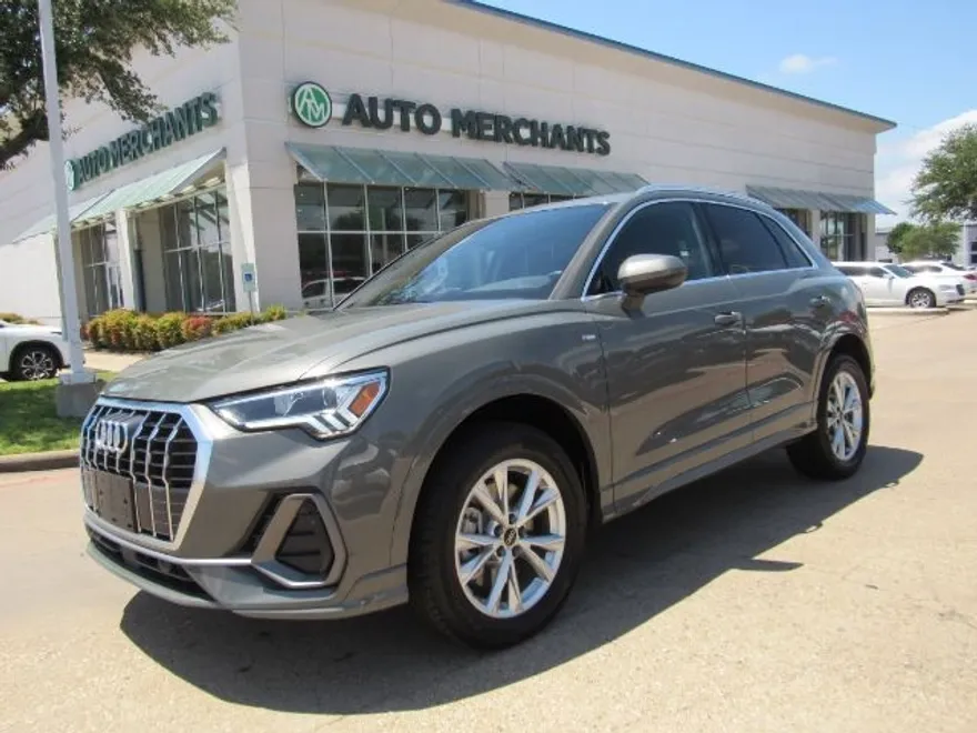 2024 Audi Q3 Premium 45 TFSI S line photo 1
