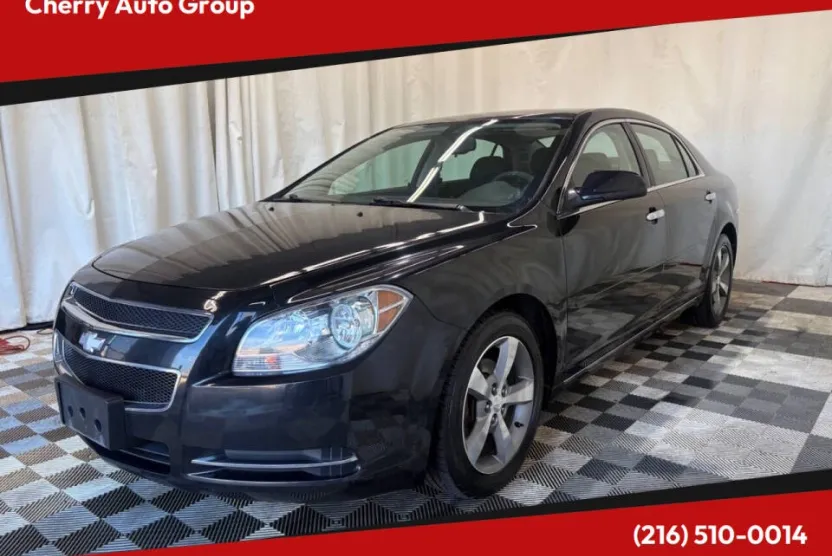 2012 Chevrolet Malibu 1LT photo 1