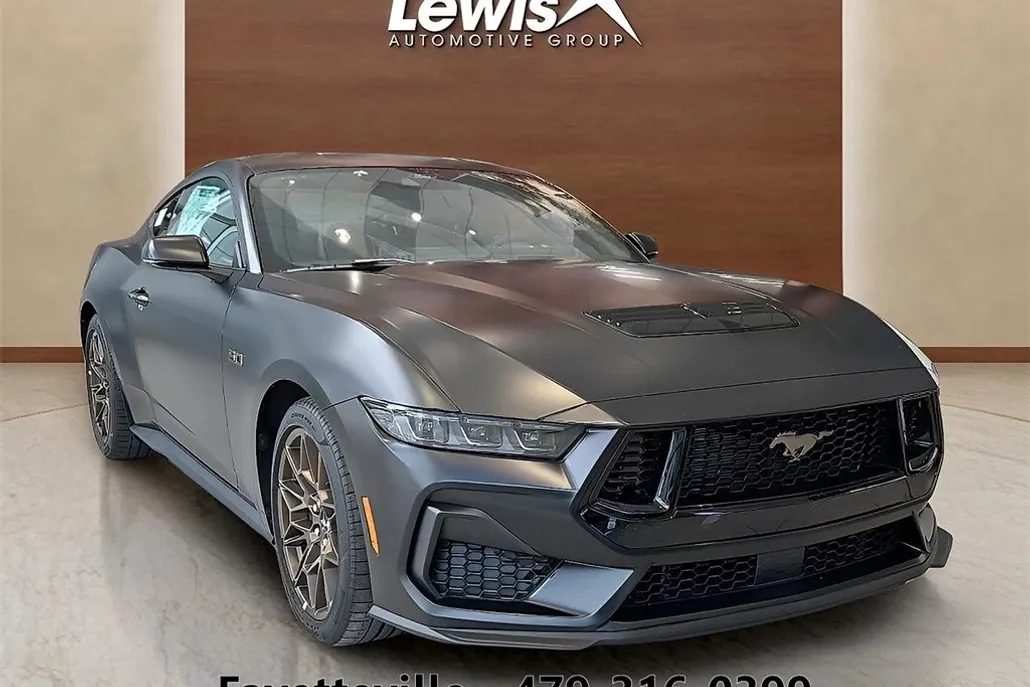 2025 Ford Mustang GT Premium photo 1