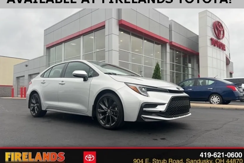 2023 Toyota Corolla SE photo 1