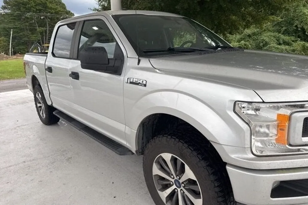 2019 Ford F-150 XL photo 1