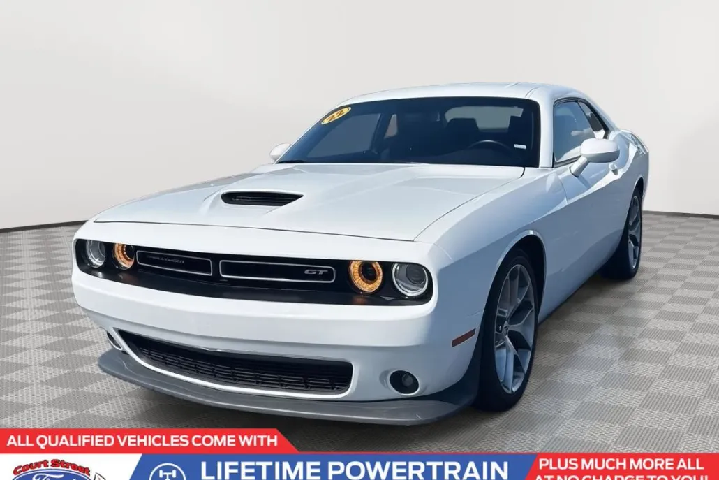 2022 Dodge Challenger GT photo 1