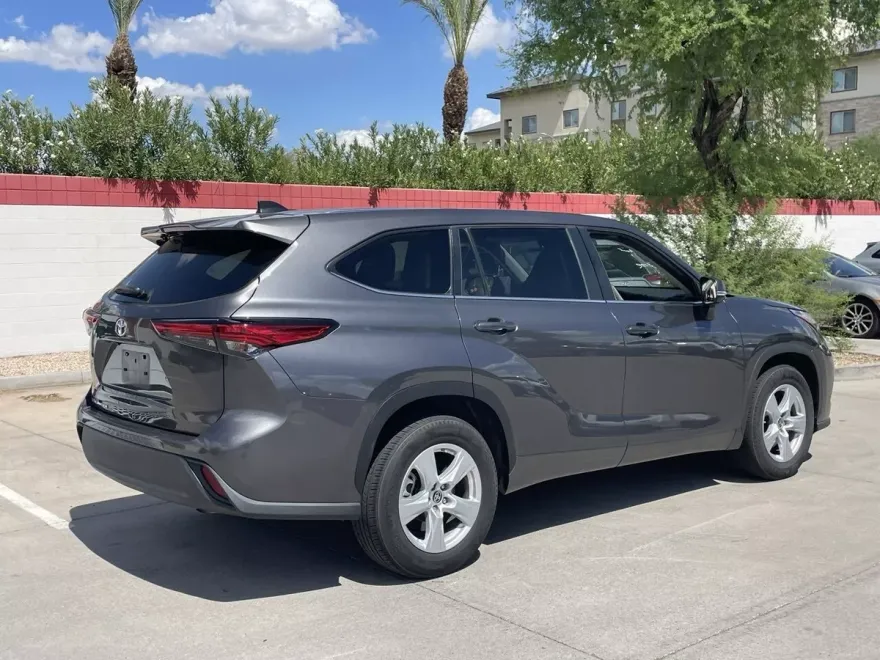 2023 Toyota Highlander Limited Platinum XLE XSE photo 1