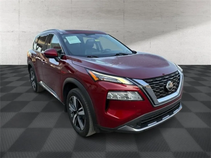 2023 Nissan Rogue SL photo 1