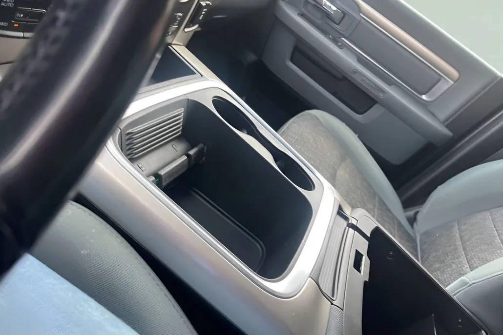 2016 Ram 1500 Big Horn photo 1