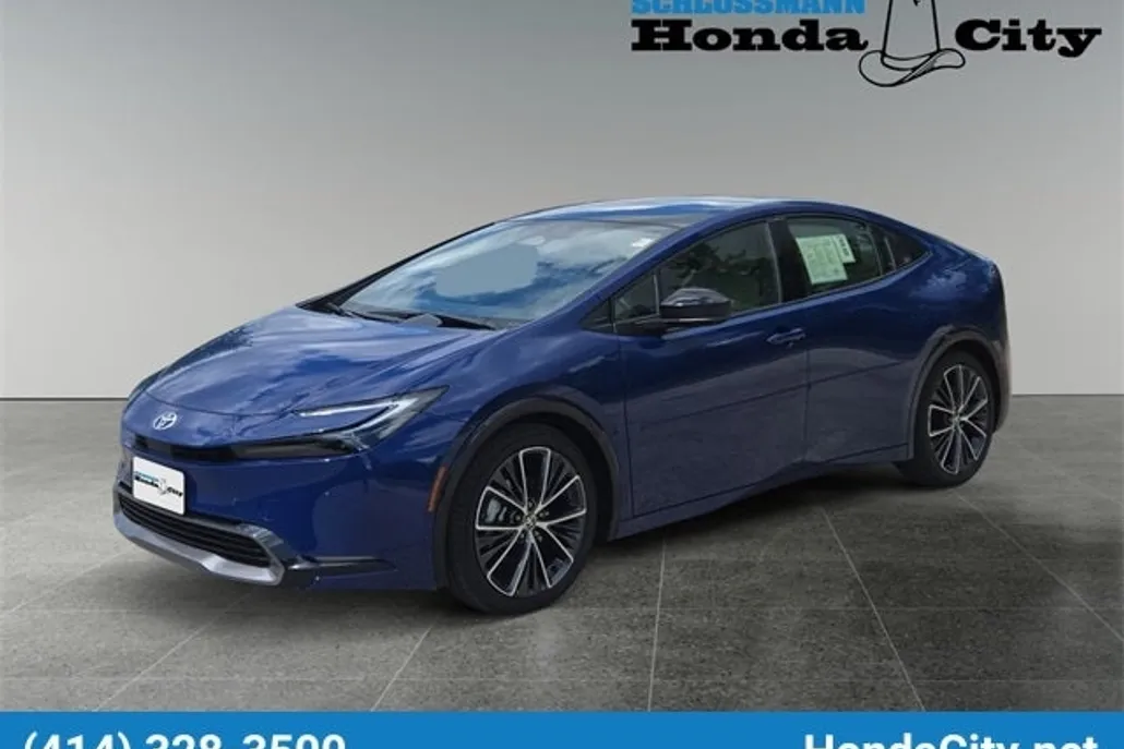 2024 Toyota Prius XLE photo 1