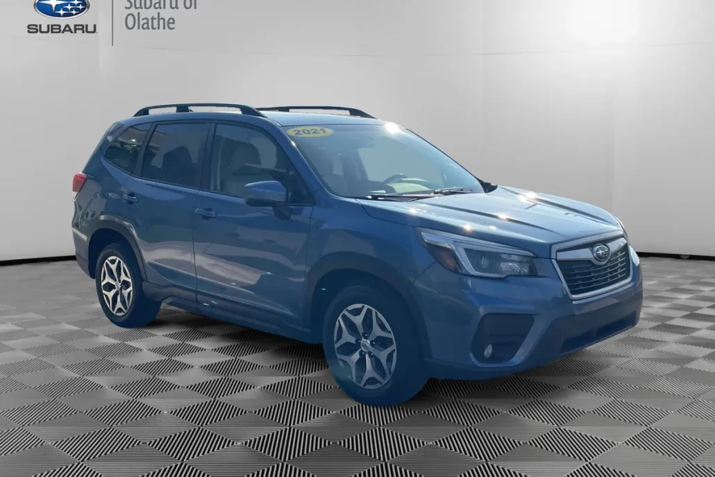 2021 Subaru Forester Premium photo 1