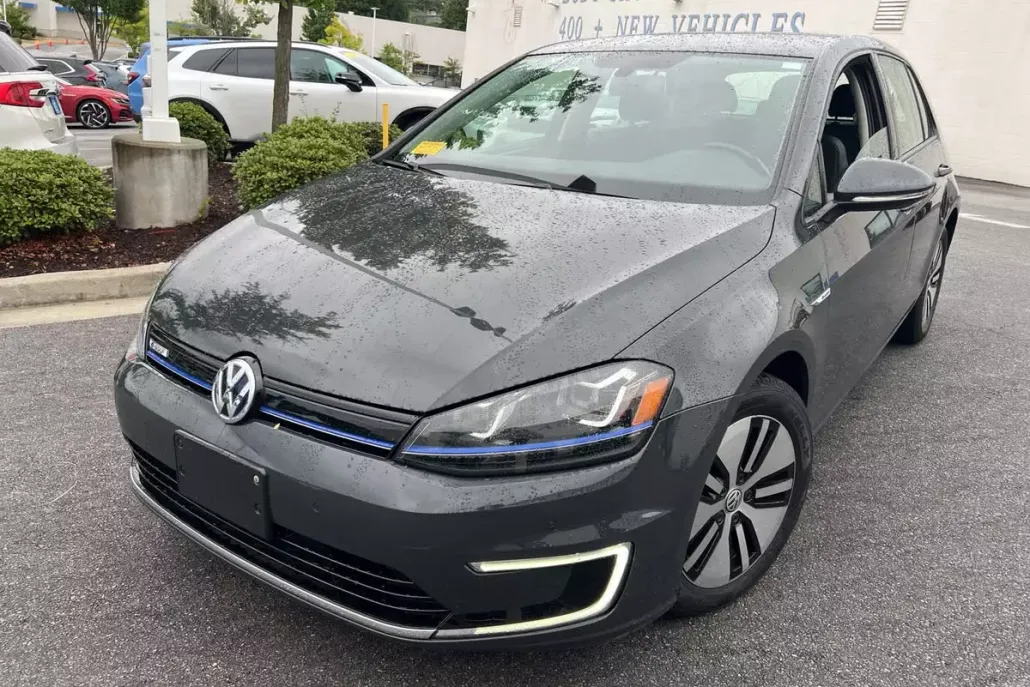 2015 Volkswagen e-Golf SEL Premium photo 1
