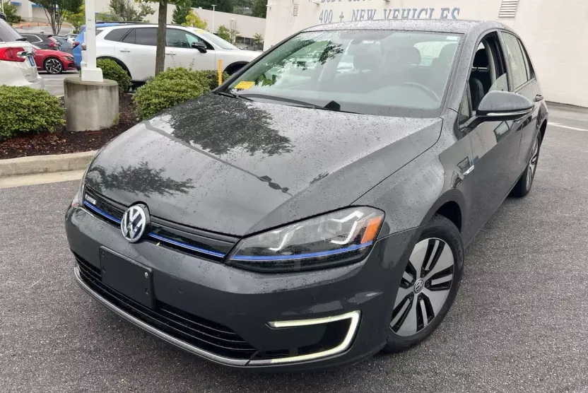 2015 Volkswagen e-Golf SEL Premium photo 1