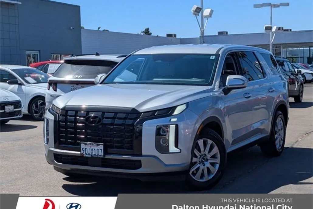 2023 Hyundai Palisade SE photo 1