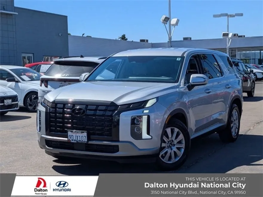 2023 Hyundai Palisade SE photo 1