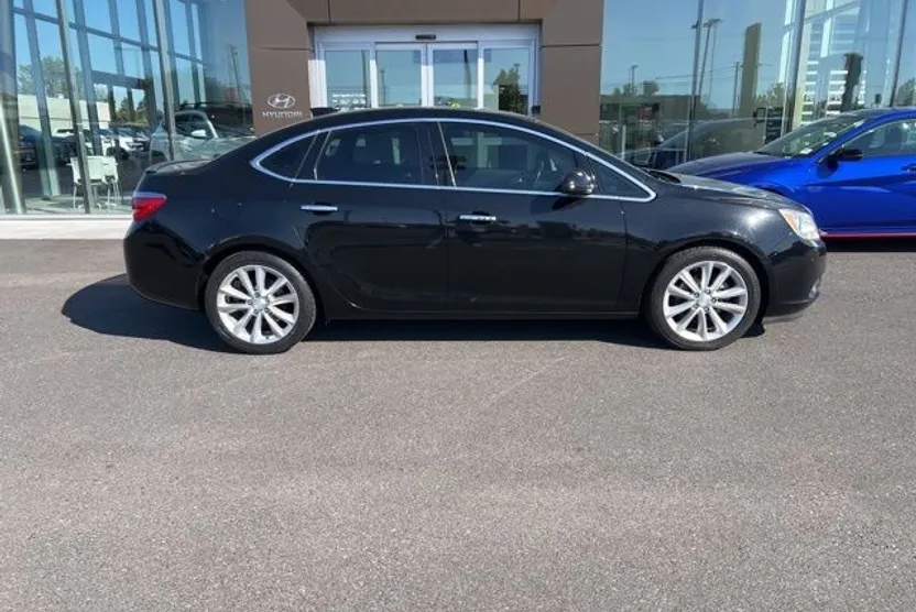 2016 Buick Verano Leather photo 1