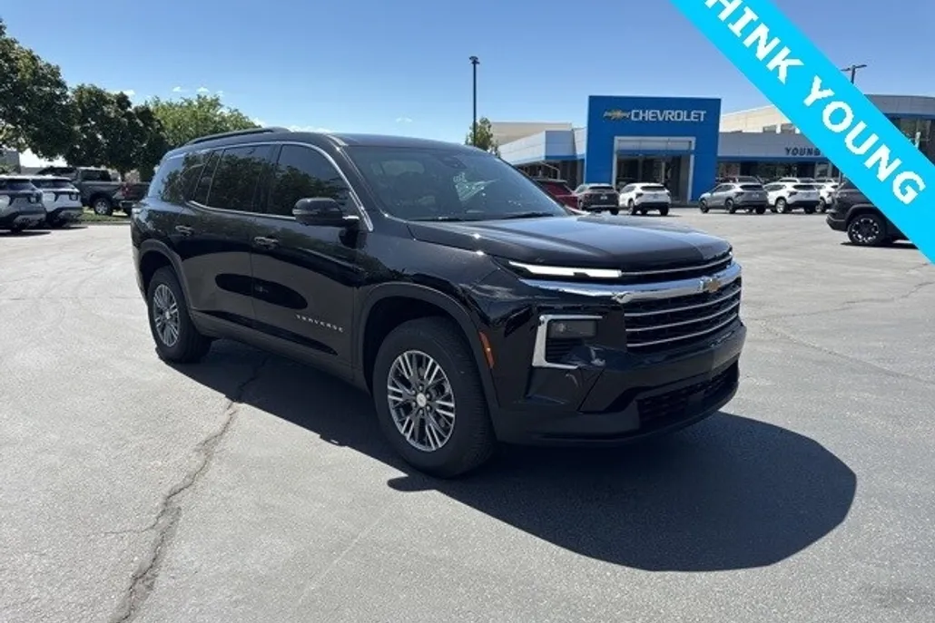 2025 Chevrolet Traverse photo 1