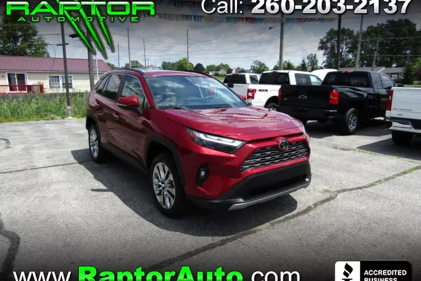 2022 Toyota RAV4 Limited photo 1