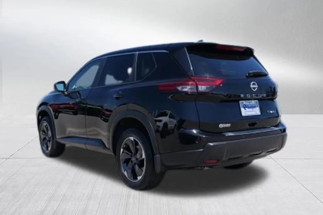 2024 Nissan Rogue SV photo 1