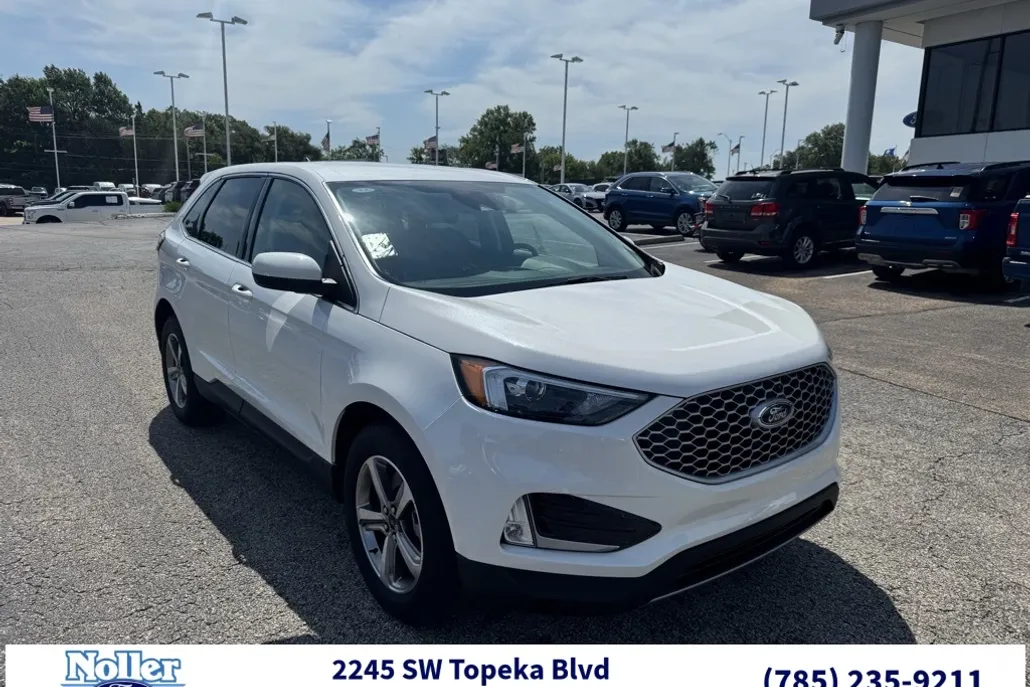 2024 Ford Edge SEL photo 1
