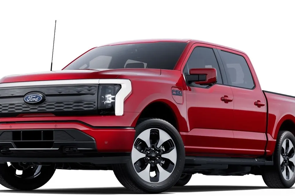 2025 Ford F-150 Lightning Platinum photo 1