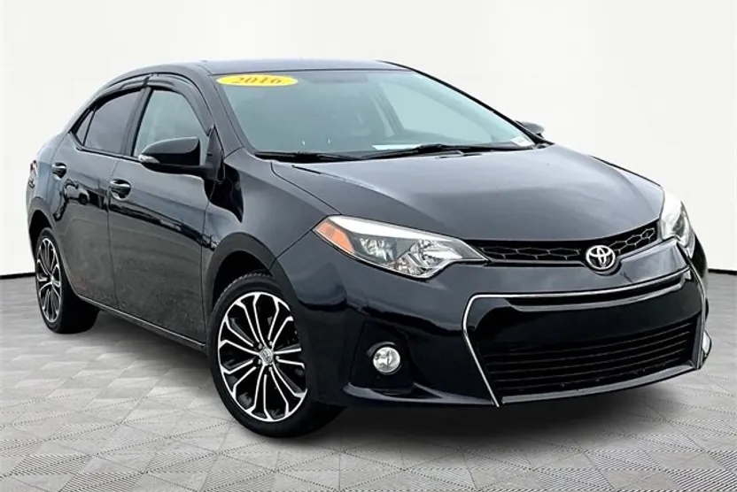 2016 Toyota Corolla L photo 1