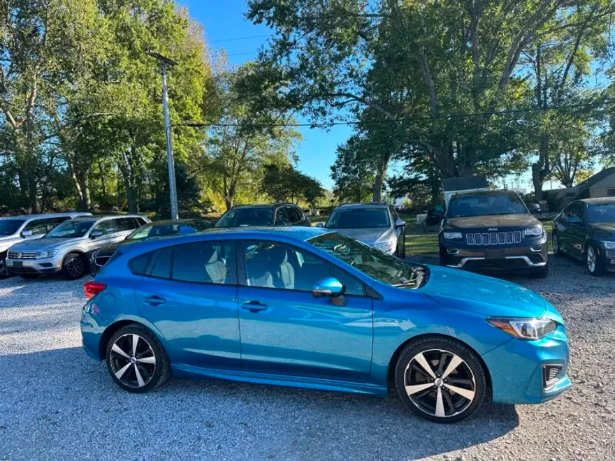 2017 Subaru Impreza Sport photo 1