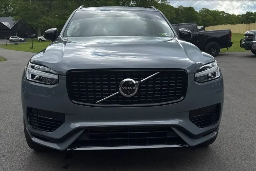 2023 Volvo XC90 Recharge Plus photo 1